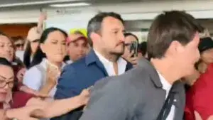Manifestaciones y tensión política durante la visita de Andy López Chihuahua en actividades de Morena