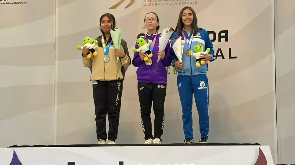 Chihuahua ajedrez CONADE 2026 con jóvenes competidores durante torneo nacional