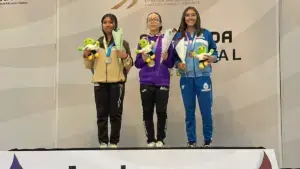 Chihuahua ajedrez CONADE 2026 con jóvenes competidores durante torneo nacional