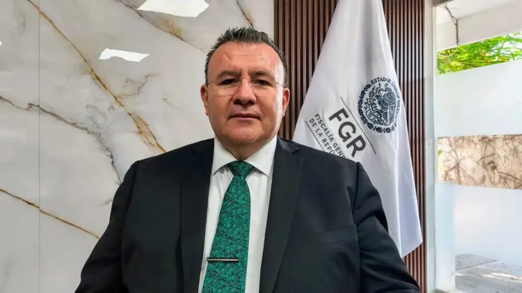 Delegado de la FGR en Guanajuato es destituido tras anomalías detectadas en un operativo por 59 millones de litros de combustible